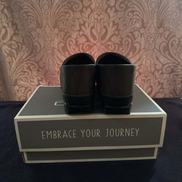 Dansko Professional Black Oiled Leather Clogs Size 39 - Picture 3 of 4